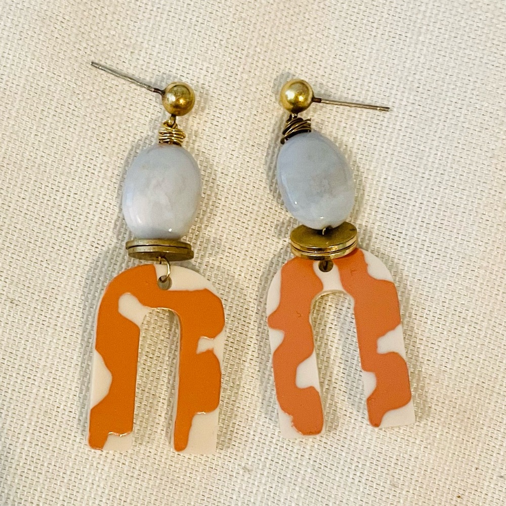 Cute Etsy arch drop earrings